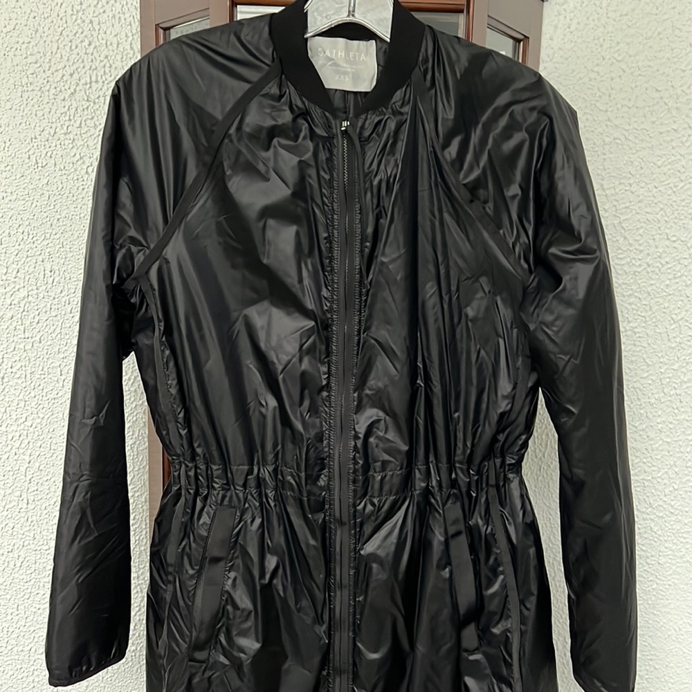 Athleta Size Small Summit Black Insulated Longline Parka Rain Jacket Lightweight